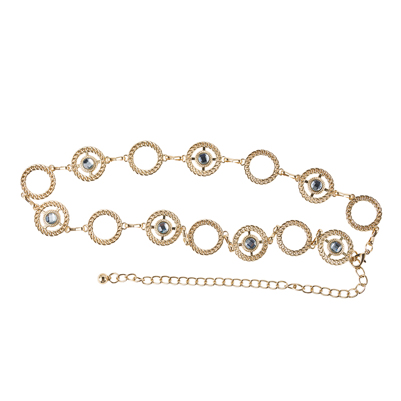 Cinturón con cadena circular enlazada en tono dorado Cinturón con cadena circular enlazada en tono dorado